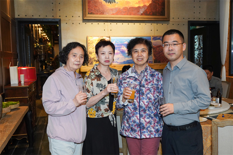 6341213aeb9c7.jpg 6341213aeb9c7.jpg