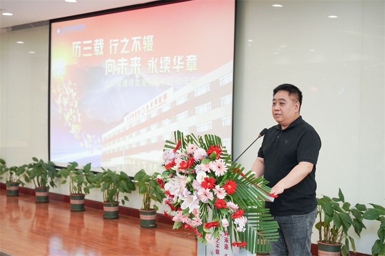 649bdb27f0868.jpg 649bdb27f0868.jpg