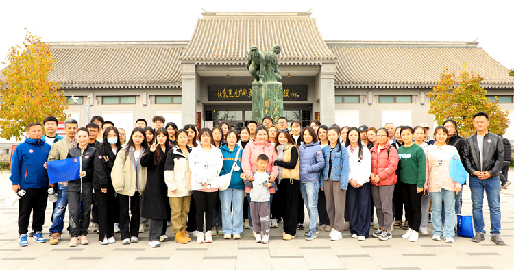 65570e5d4f467.jpg 65570e5d4f467.jpg