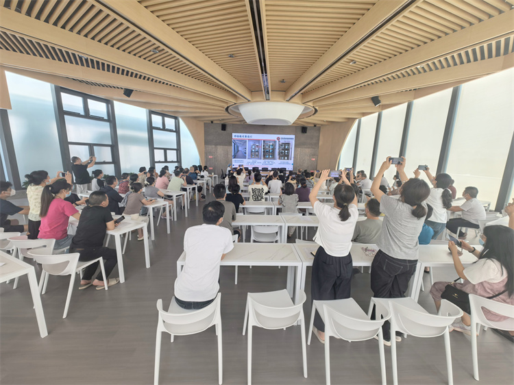 6888a4fea4aba.jpg 6888a4fea4aba.jpg