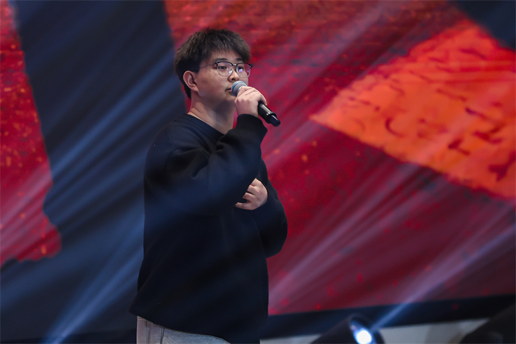 698aefe63e746.jpg 698aefe63e746.jpg