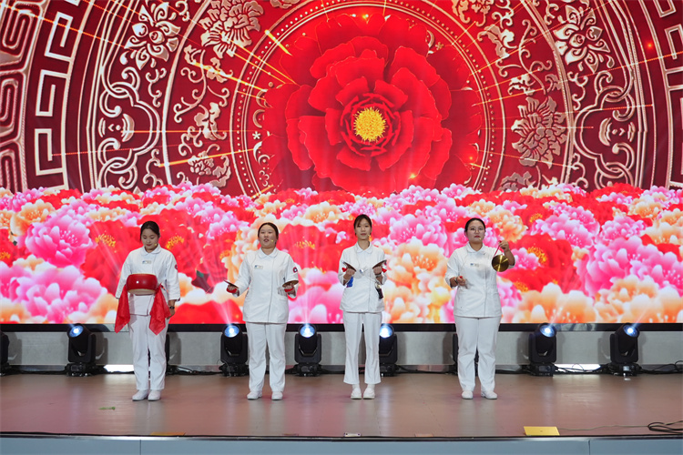 698aeffc7d843.jpg 698aeffc7d843.jpg